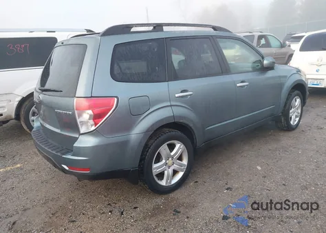 2010 Subaru Forester 2.5X Premium из США, поврежденный, VIN JF2SH6CCXAG912588